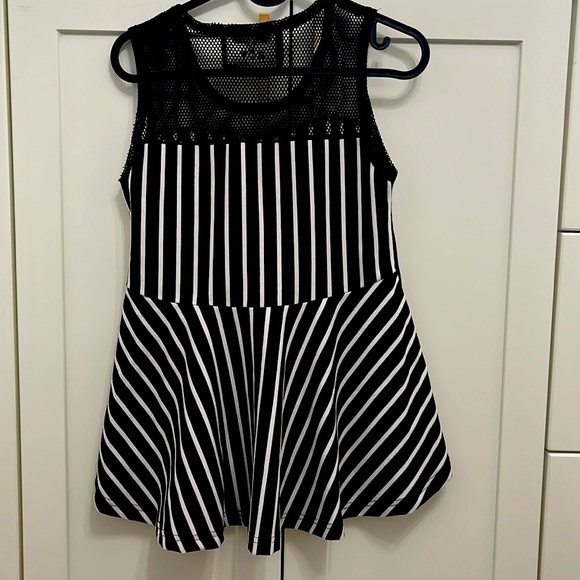 BOY London sleeveless top, short front long back - Picture 2 of 2